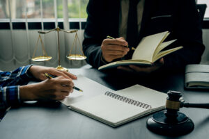 Signs You Should Hire a Personal Injury Lawyer